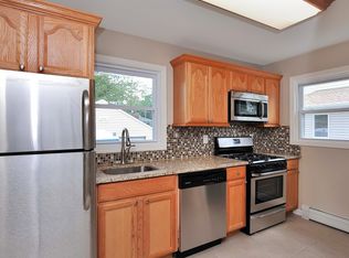 41 E Washington Ave, Elmwood Park, NJ 07407