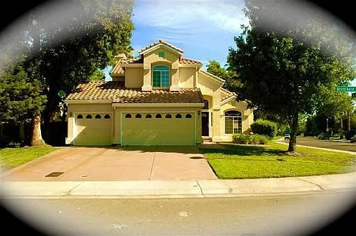 2 Archibald Ct photo 1