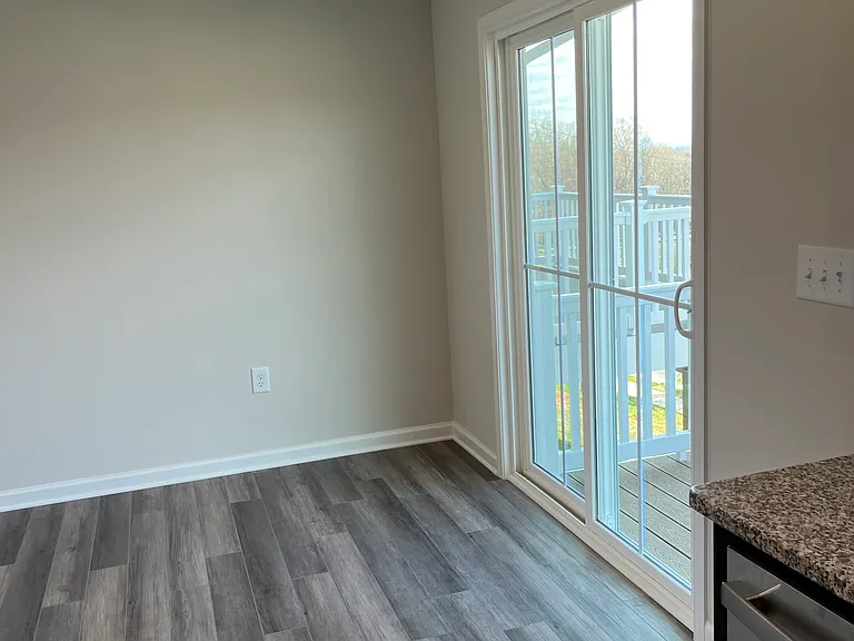 Carson Cir — Photo 13