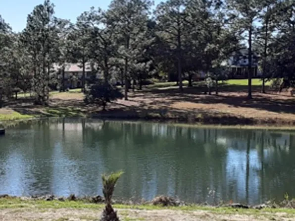 5756 Seminole Dr, Crestview, FL 32536