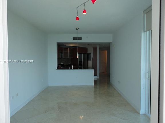 3rd image of 480 NE 30th St APT 1702