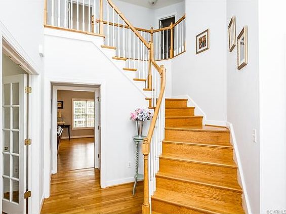 3rd image of 8132 Falling Leaf Ct