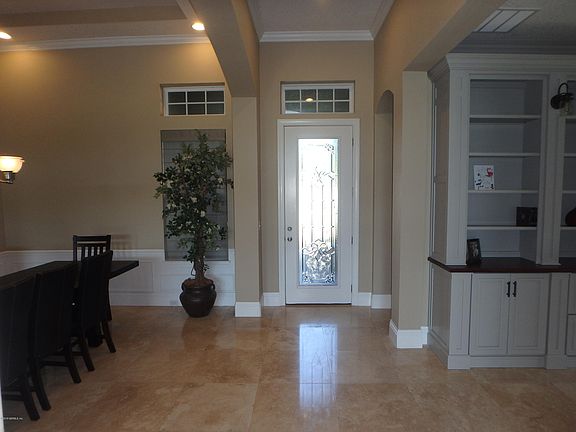 3rd image of 996 Autumn Pines Dr