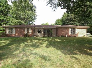 2881 Waldron Rd, Kankakee, IL 60901