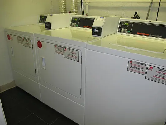 Rented by Metropolis Real Estate of Manhattan | media 20