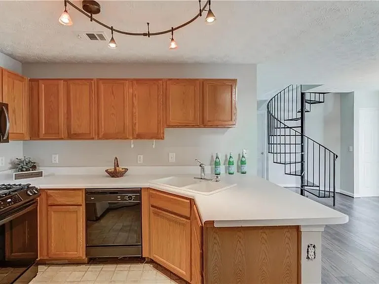 3431 Avensong Village Cir — Photo 7