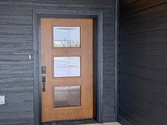 4th image of 932 Rodeo Dr NW