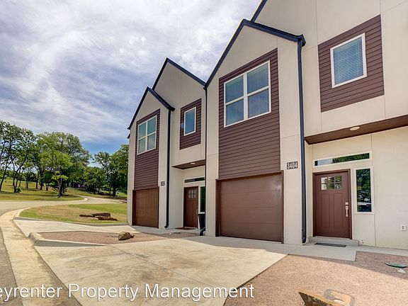 2nd image of 3404 Redbud Ln