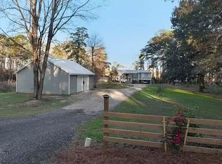 515 Whitfield Rd, Freeport, FL 32439