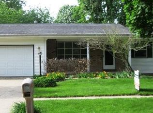 2317 Blackthorn Dr, Champaign, IL