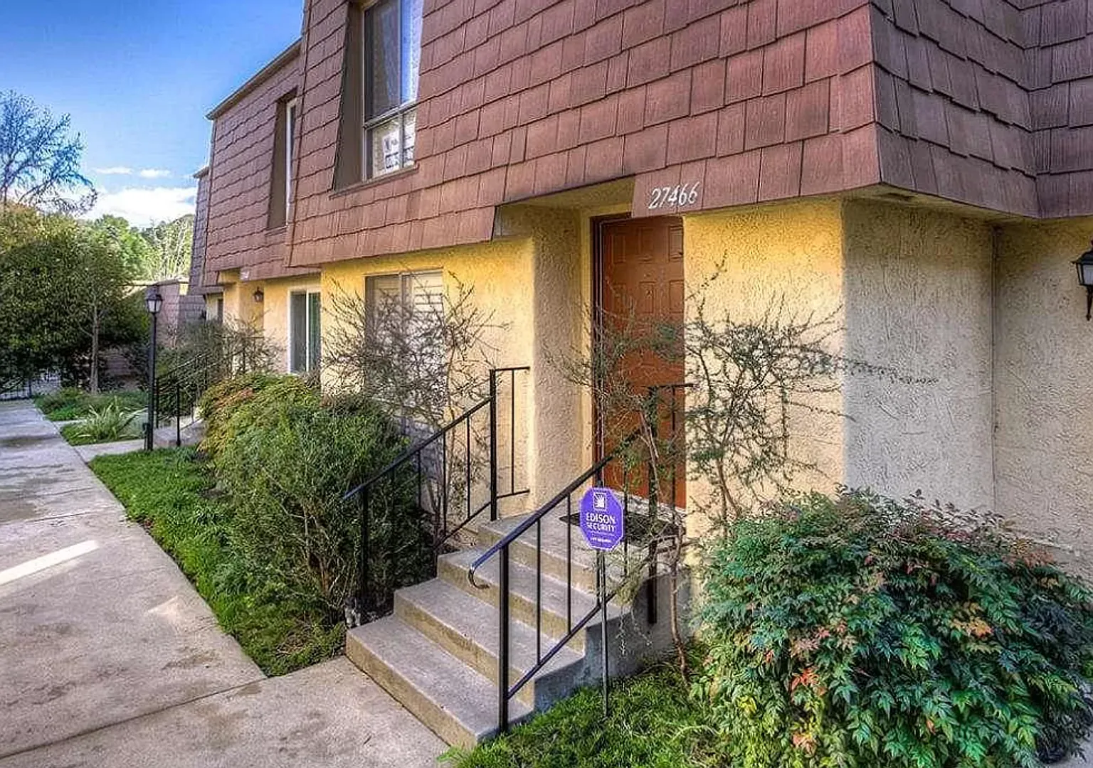 Beautiful 3 bed Townhome in Agoura Hills — Photo 4