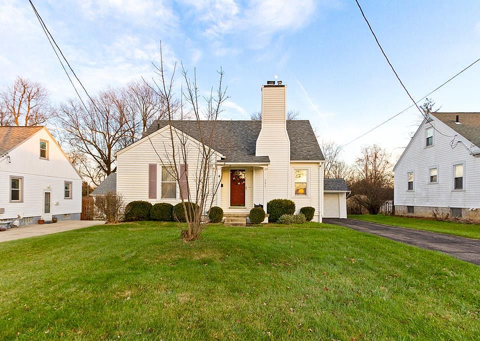 1st image of 351 Fairlawn Ave