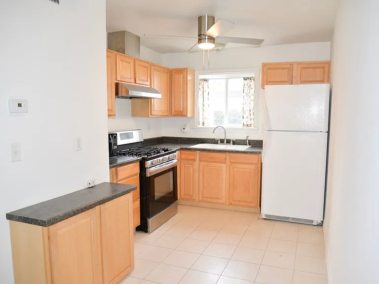 34036 Amber Lantern St — Photo 3