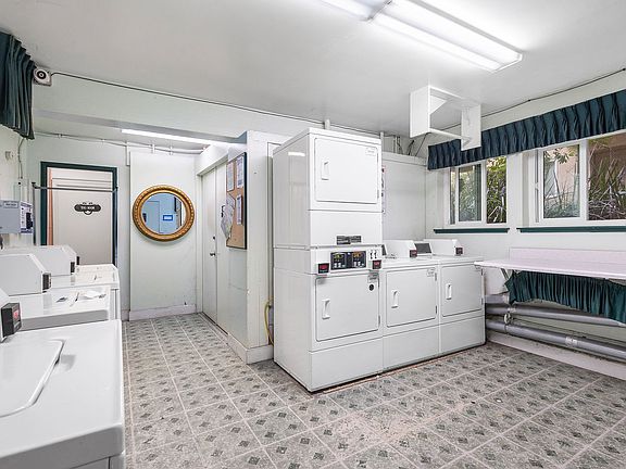 5th image of 101 Glen Eyrie Ave #405