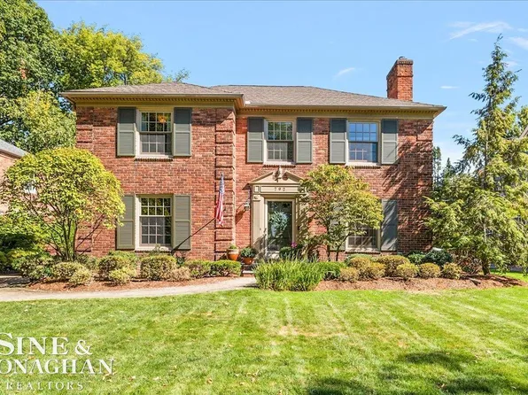 792 Whittier Rd, Grosse Pointe Park, MI 48230