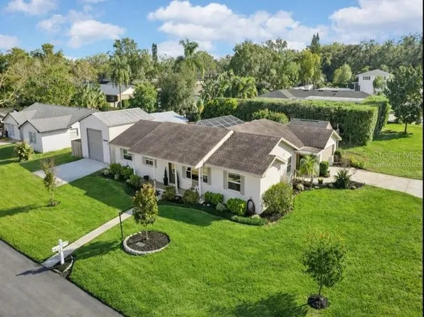 1615 Sterling Dr, Lakeland, FL 33813