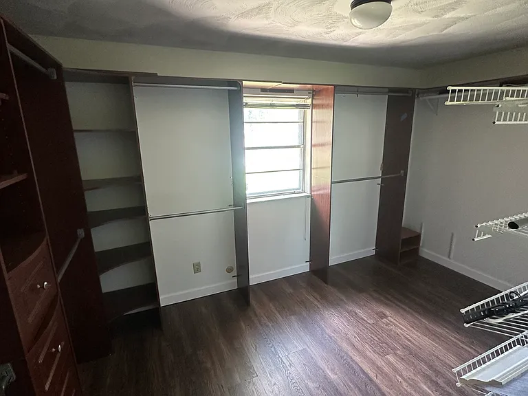 7507 Kimberly Dr — Photo 8