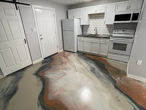 5th image of 7314 Buffalo Ave APT 18