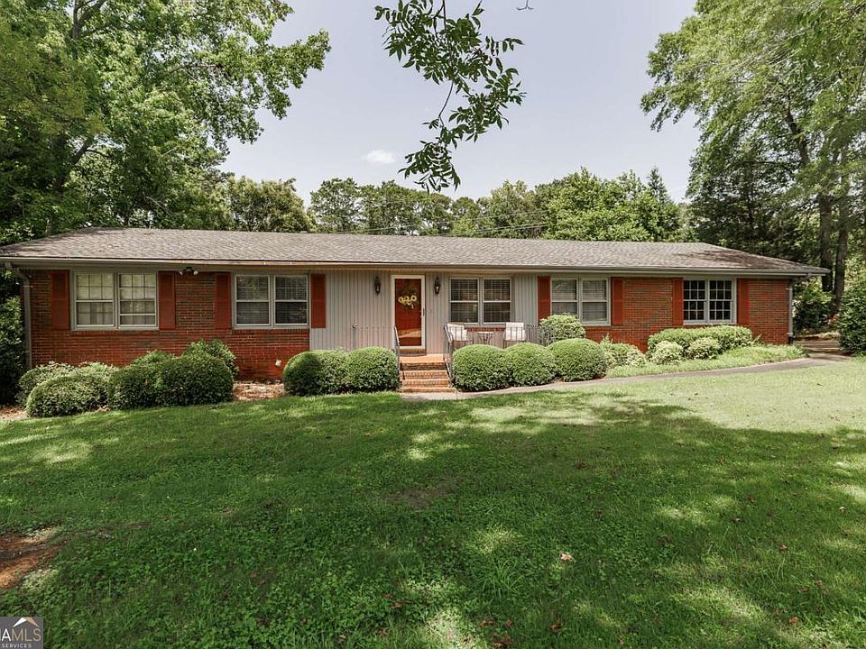 1st image of 110 S Homewood Dr