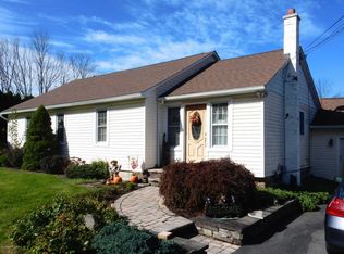 315 Leach Hill Rd, Clarks Summit, PA 18411