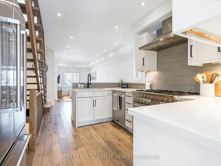 2 Rushbrooke Ave — Photo 10