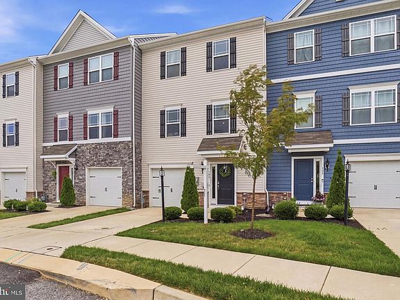 4th image of 141 Sussex Pl