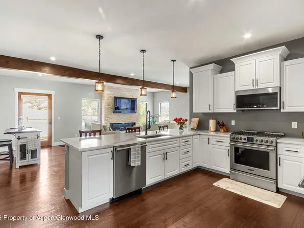 276 Blackhawk Dr, New Castle, CO 81647