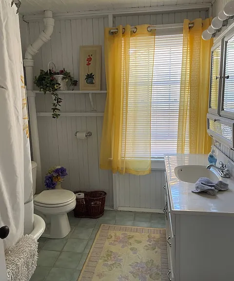 Bathroom upstairs