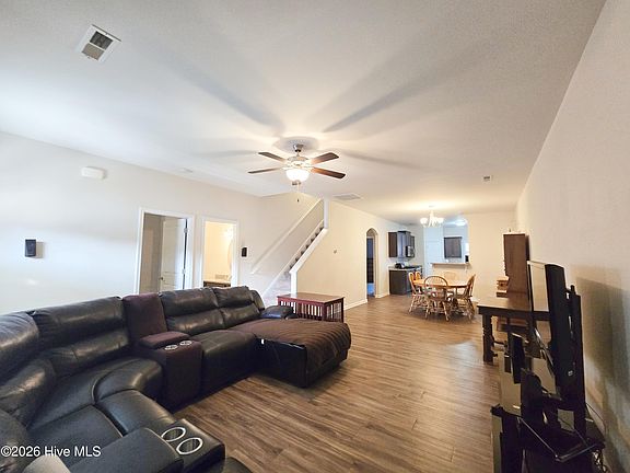 3rd image of 100 Bungalow Drive