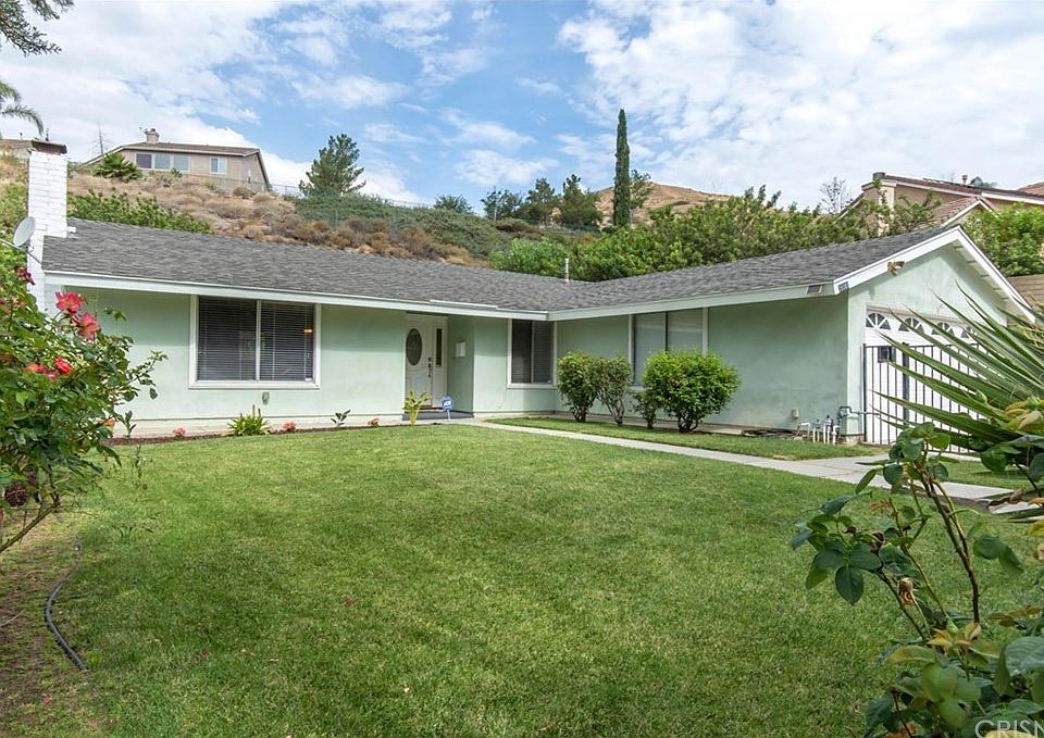1st image of 28207 Foxlane Dr