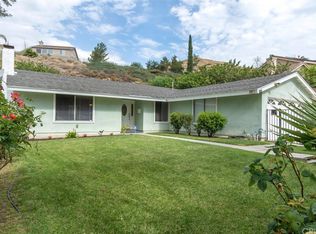 28207 Foxlane Dr, Santa Clarita, CA 91351