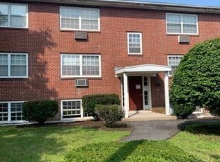 300 Main St APT 7, Woburn, MA 01801