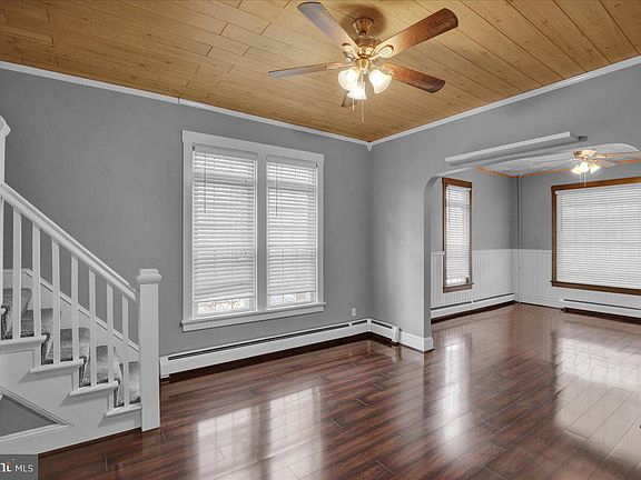 4th image of 157 N Tulpehocken St