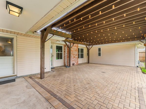 3914 Cypress Lake Dr, Spring, TX 77388