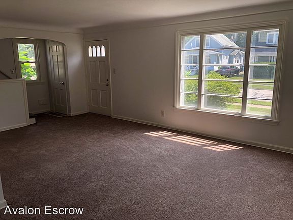 3rd image of 20596 Woodstock Ave