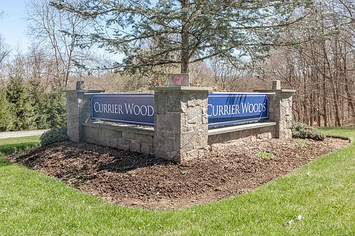 28 Currier Way Photo 1