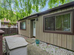 106 Strathmore Gate Dr, Stony Brook, NY 11790