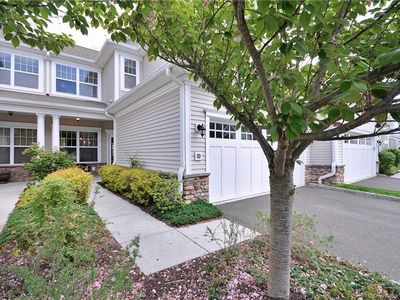 10 Briar Ridge Dr #10, Bethel, CT, 06801