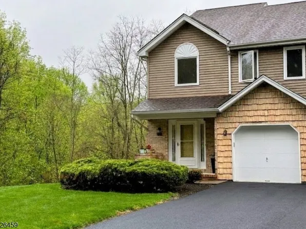 11 Edgefield Dr, Parsippany-Troy Hills Twp., NJ 07950