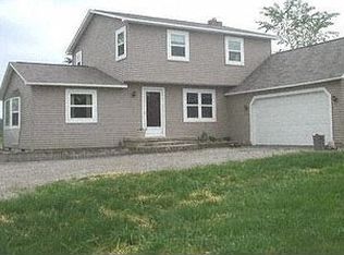 1223 Summerlyn Dr, Grand Blanc, MI 48439