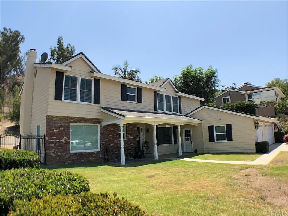 1st image of 1334 S South Hills Dr