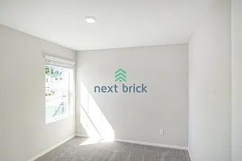 4209 Savannah Loop NE — Photo 7