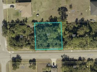 704 W 6th St, Lehigh Acres, FL 33972