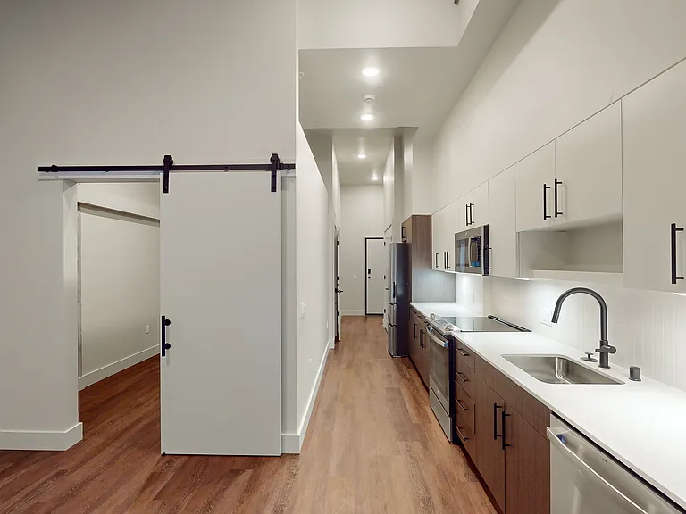 Capitol Hilltop Apartments — Photo 34