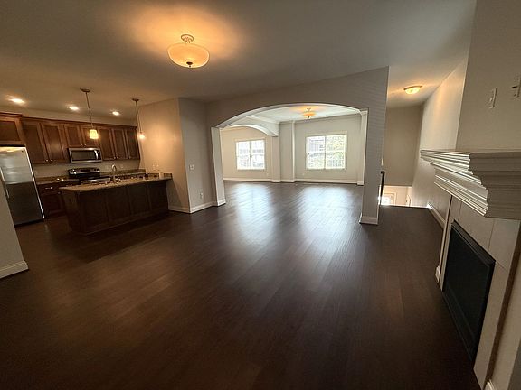 2nd image of 210 Beckley Ridge Ln