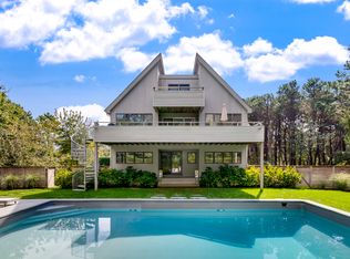 49 Arbutus Rd, Southampton, NY 11968