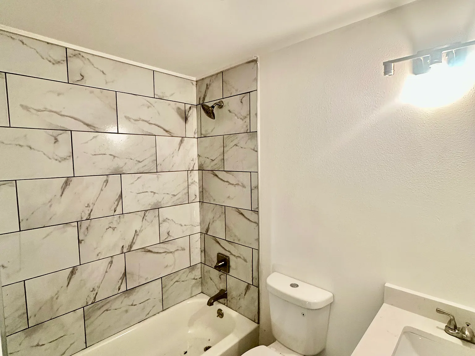 3 bed, 2494 sqft, $2,500 — Photo 1