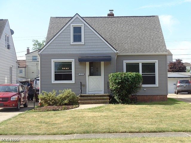 1st image of 4919 Grantwood Dr