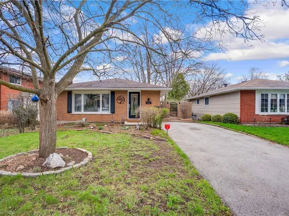 218 Blair Rd, Cambridge, ON N1S 2J8