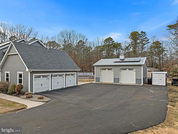 5th image of 623 E Seaview Ridge Dr